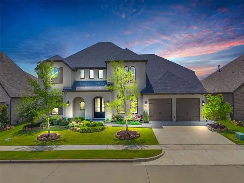 1517 E Bluestem Drive, Aubrey