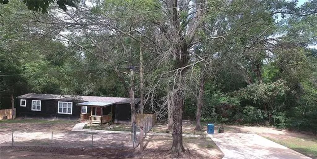 120 Blue Bird Loop, Gun Barrel City