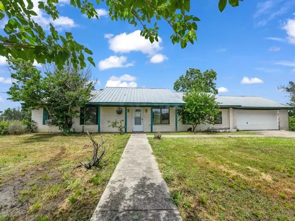 401 Old Agnes Road, Weatherford