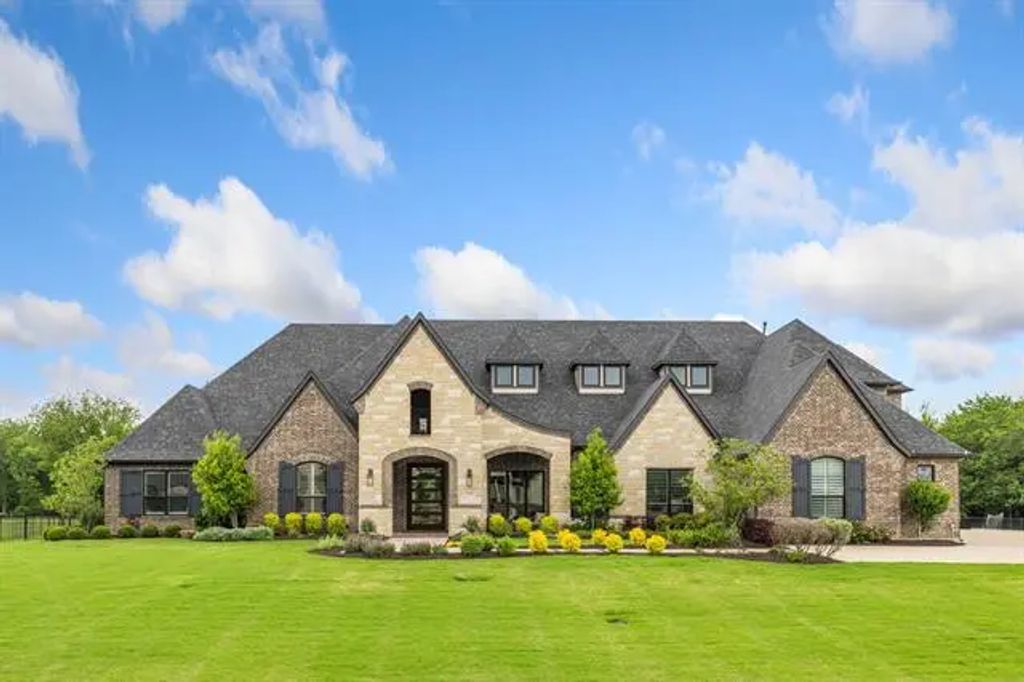 809 Inverness Lane, Lucas