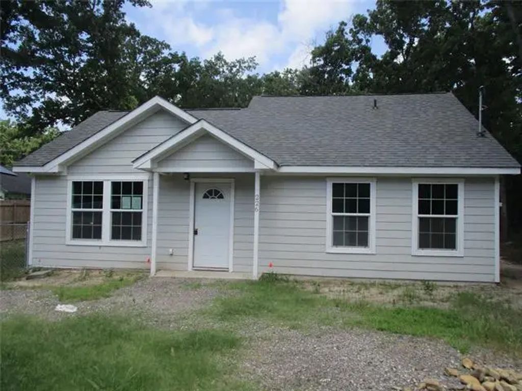 226 Huntoon Trail, Mabank