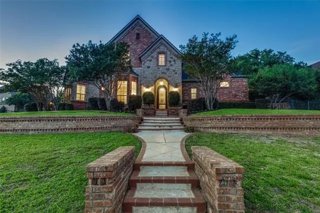 2313 Ember Woods Drive, Keller
