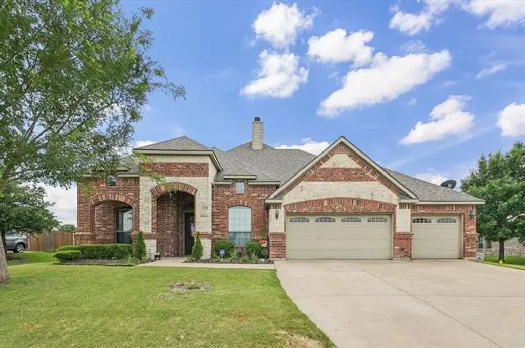 104 Citation Lane, Waxahachie