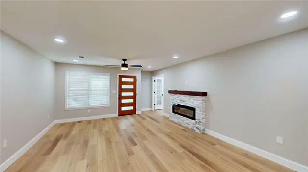 2210 Mcclure Street, Irving