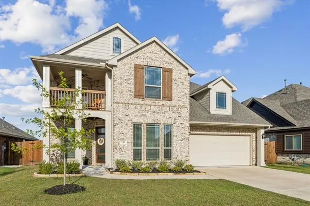 233 Lakewood Lane, Ponder