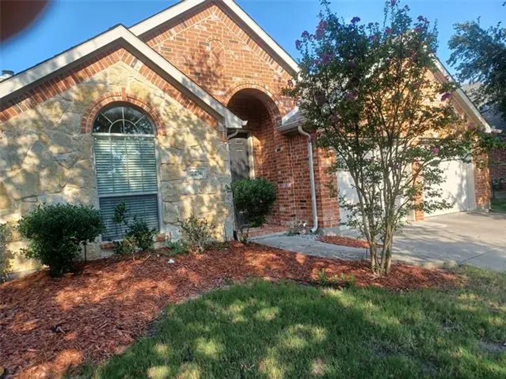 2236 Crestridge Drive, Little Elm