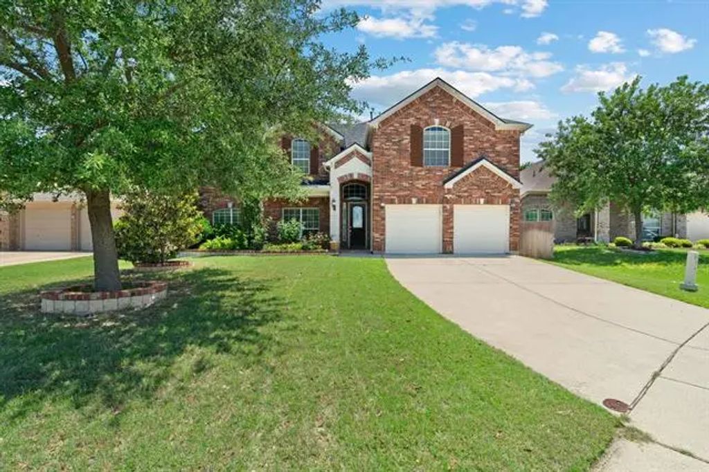 8701 Grassy Hill Lane, Fort Worth