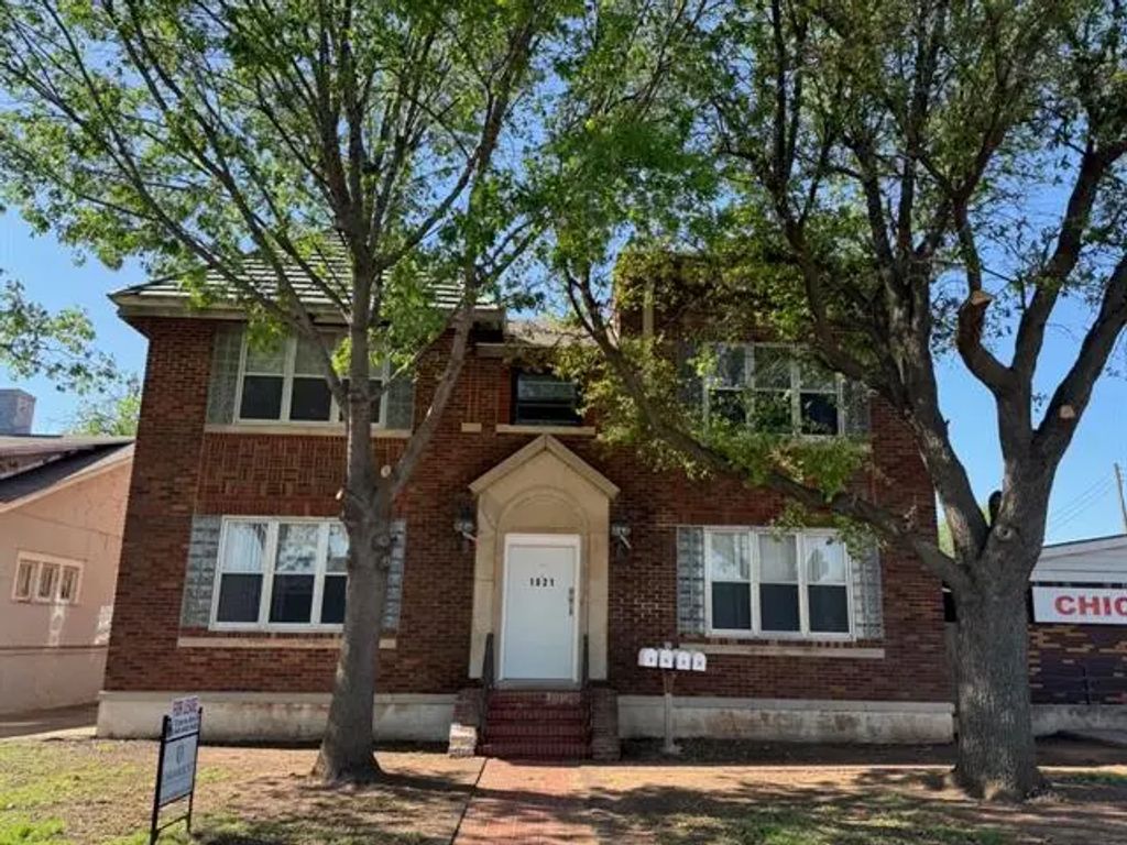 1821 9th Street C, Wichita Falls