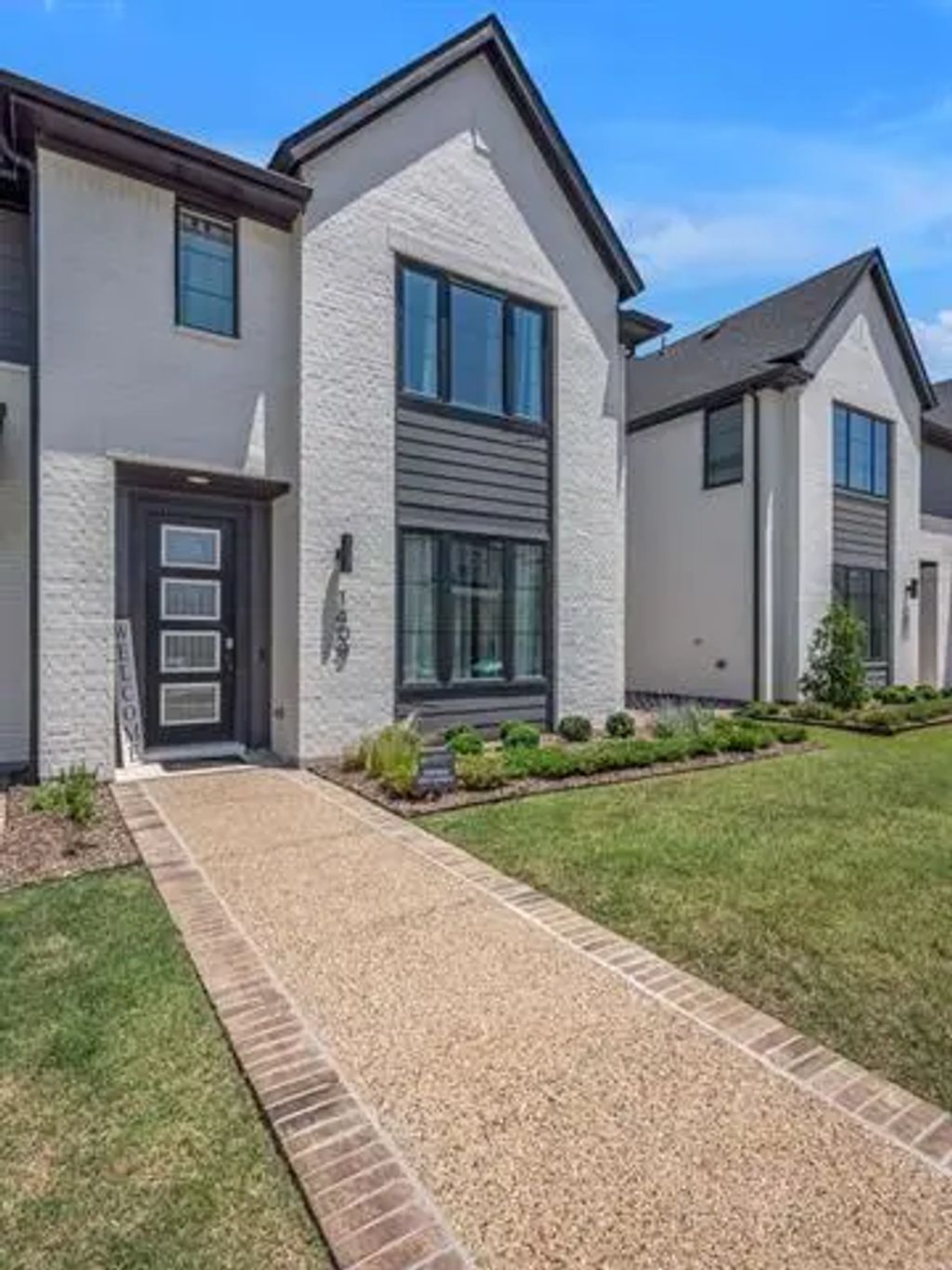 1409 Silver Marten Trail, Arlington