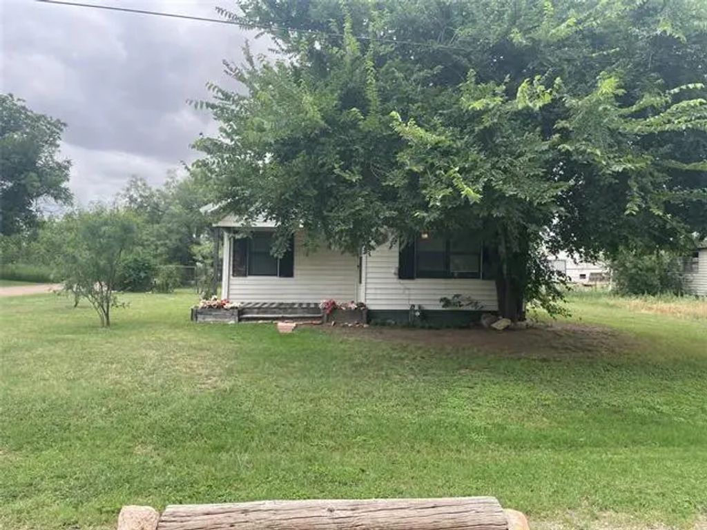512 Walnut, Merkel