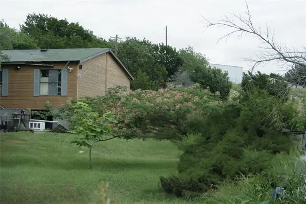 652 Woodhaven Drive, Springtown