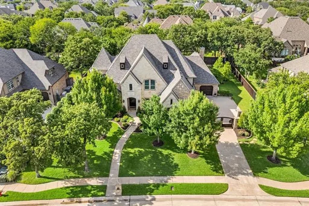 716 Tappen Shire, Colleyville