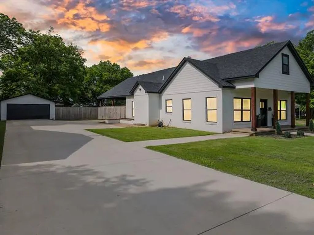 1212 Park Drive, Hillsboro