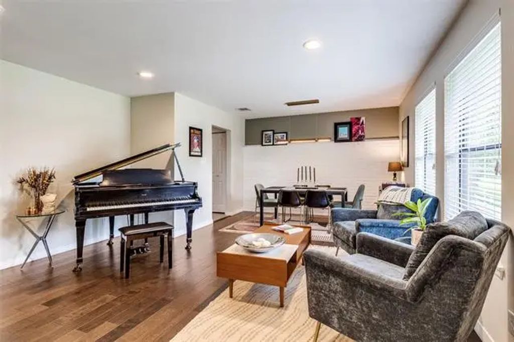 10642 Le Mans Drive, Dallas