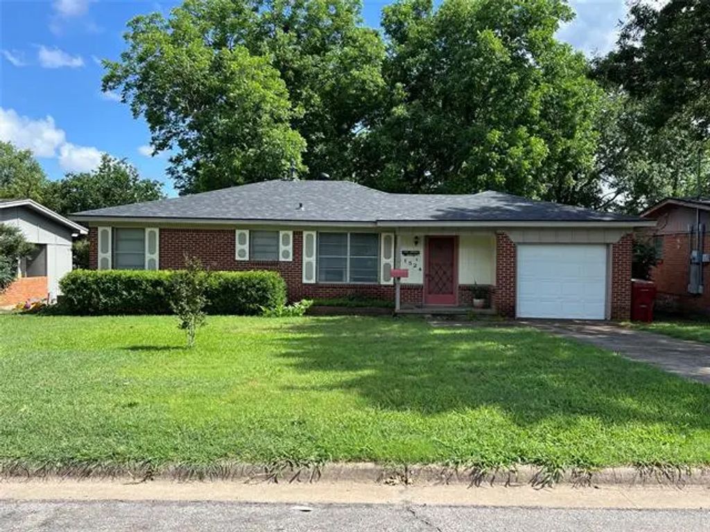 1524 E Magnolia Street, Sherman