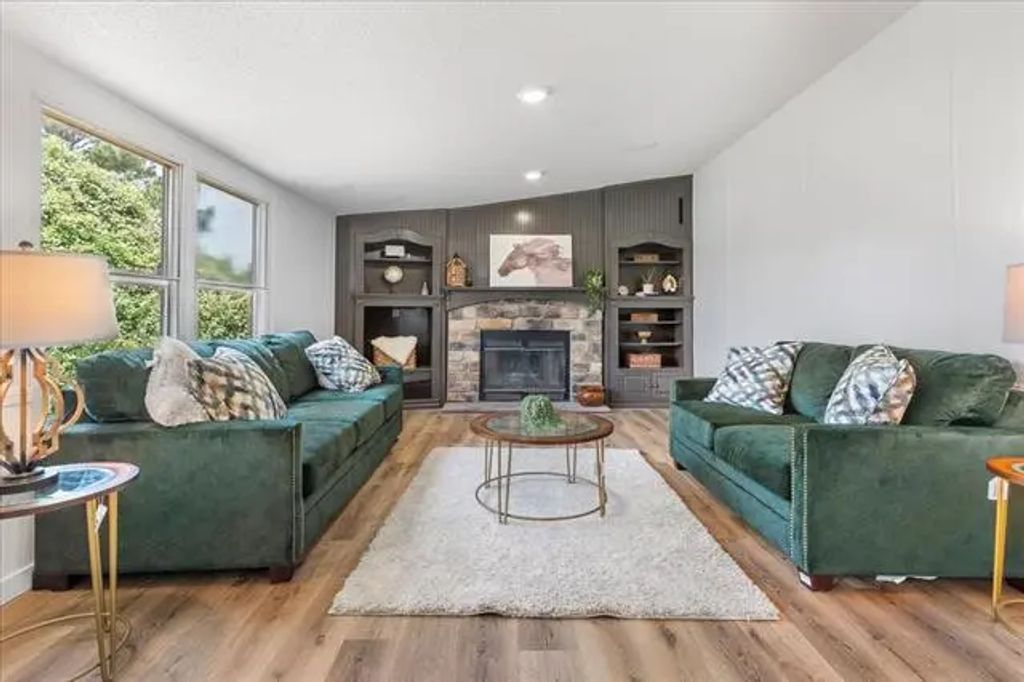 4033 County Road 310, Cleburne