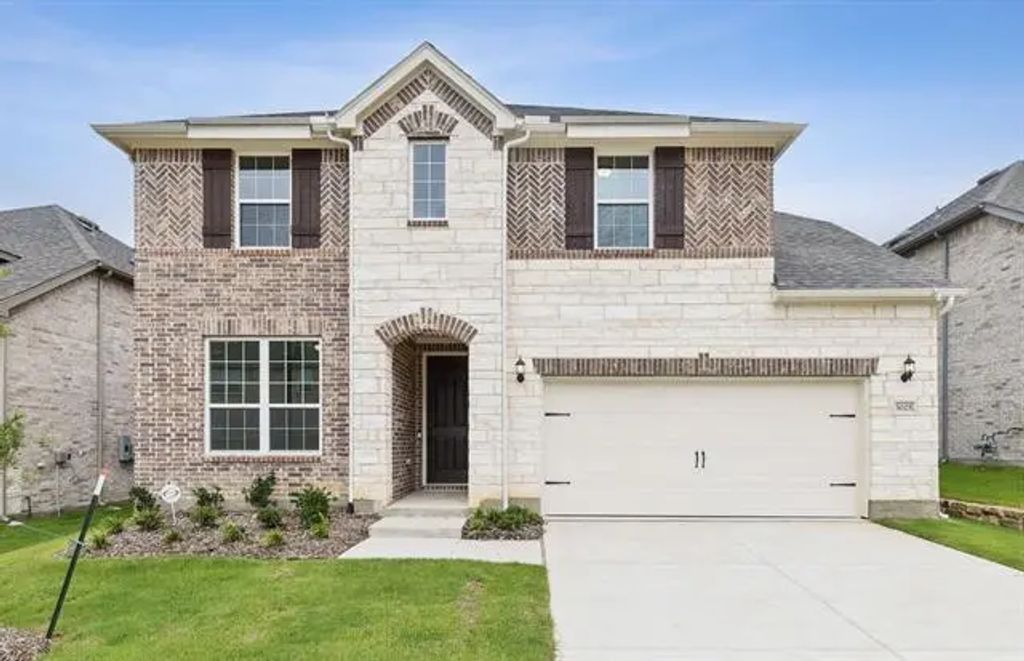 3025 Tophill Drive, Celina