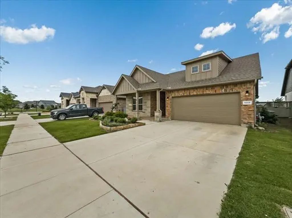 1605 Camp Court, Northlake