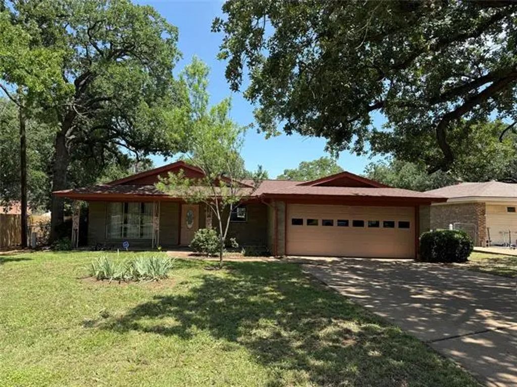 2905 Se 6th Street, Mineral Wells
