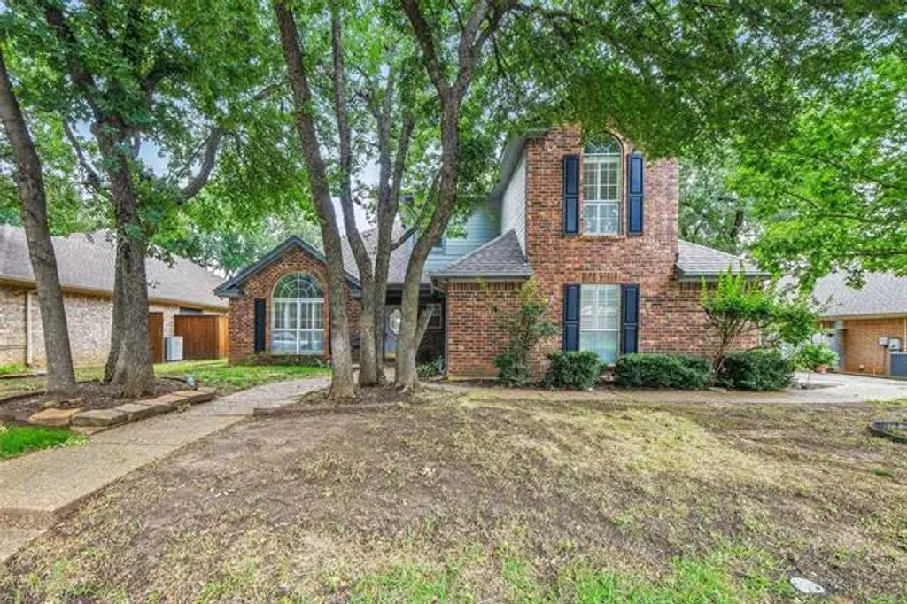9228 Winslow Court, North Richland Hills