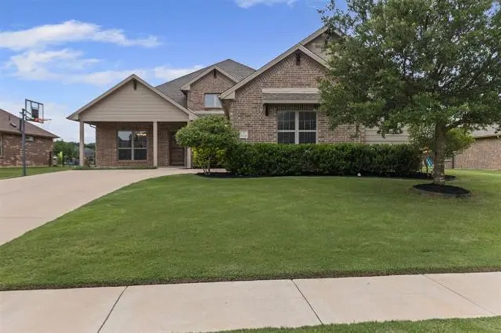 1028 Morningside Drive, Burleson