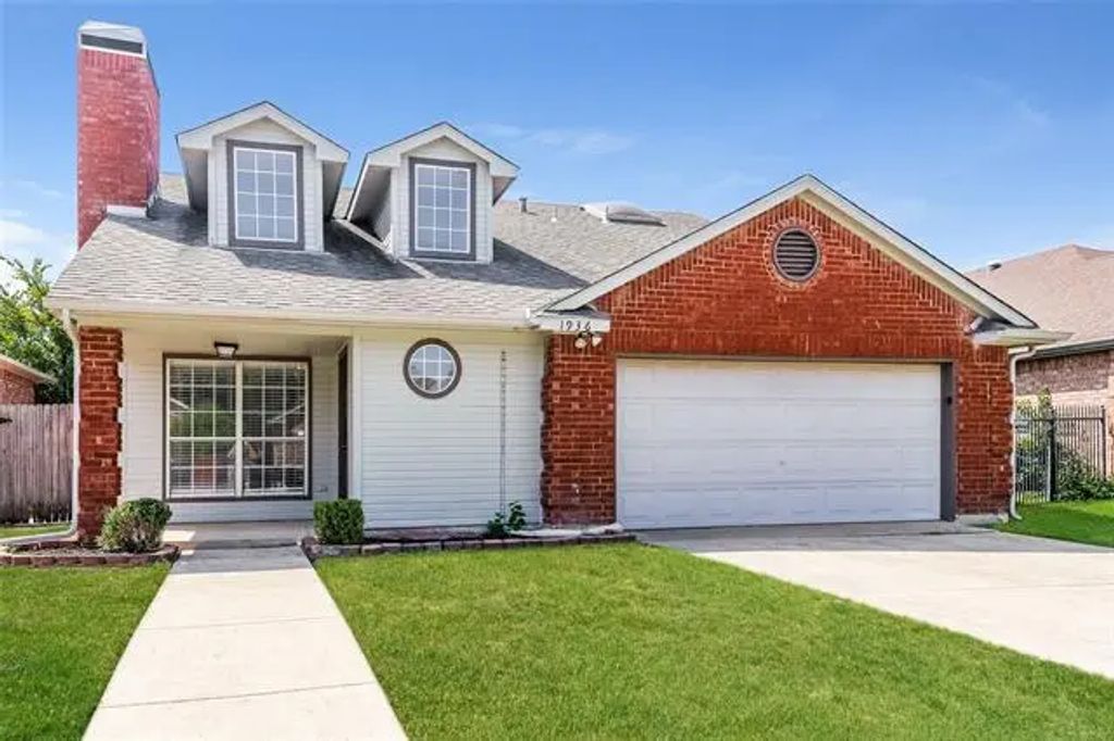 1936 Pine Ridge Drive, Bedford