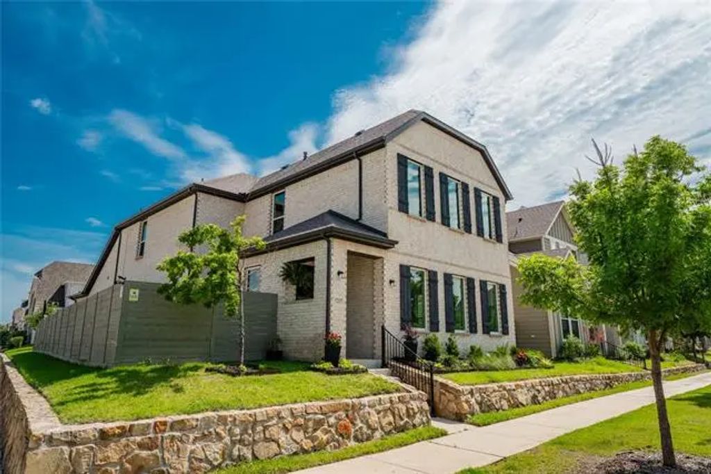 5215 Mareliz Lane, Sachse
