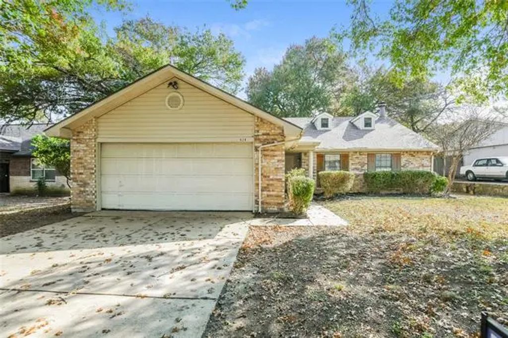 628 Nora Lane, DeSoto
