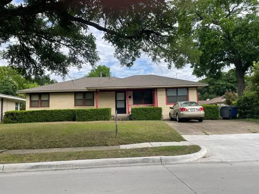 10019 Estacado Drive, Dallas