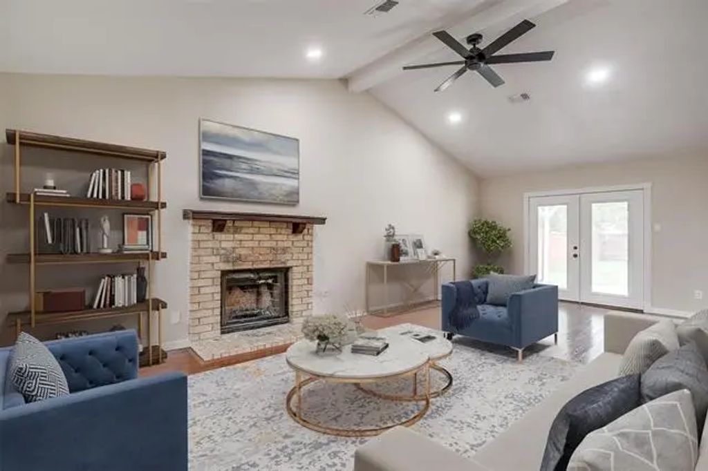7013 Buttonwood Drive, Fort Worth