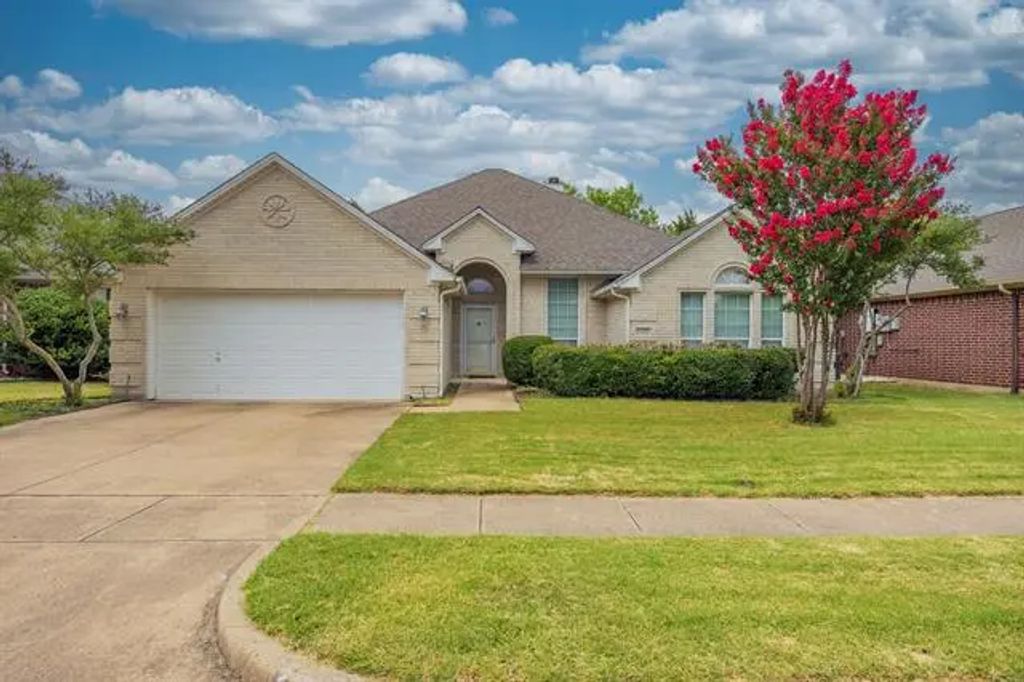 2972 Hideaway Drive, Grand Prairie