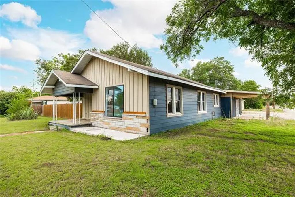2001 Southside Drive, Brownwood