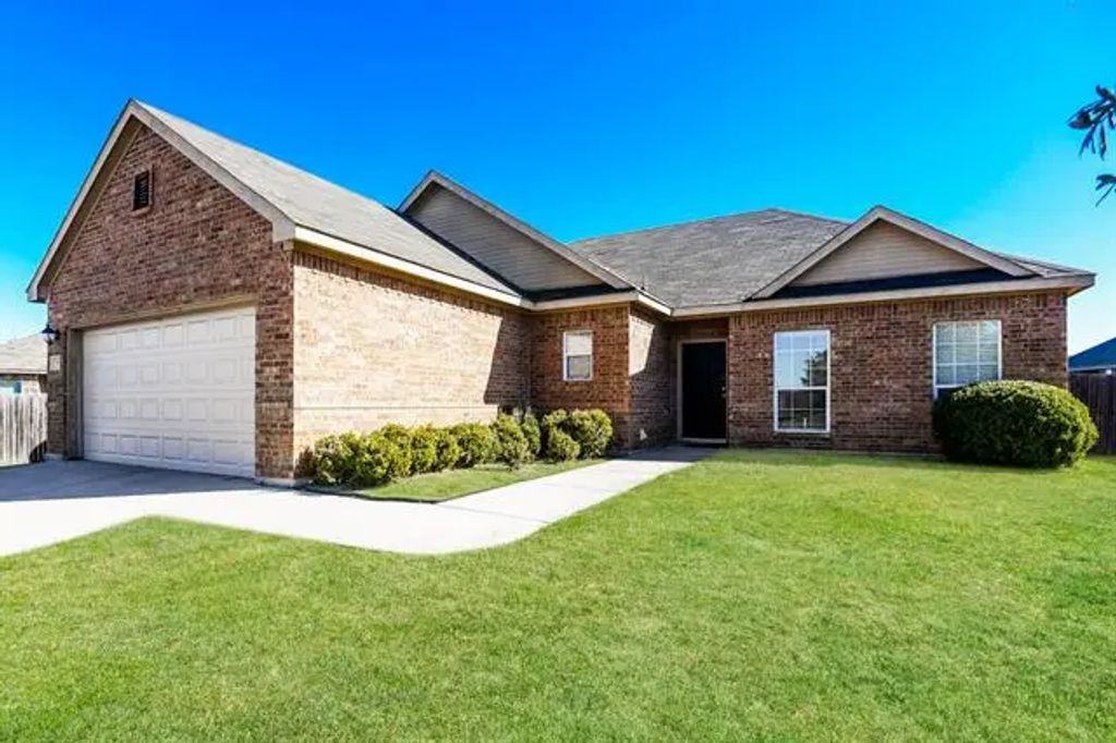 208 Kennedy Drive, Crowley