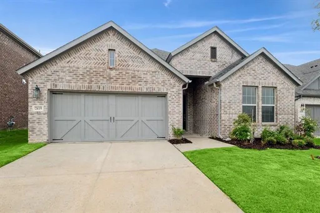 2619 Gladewater Road, Celina
