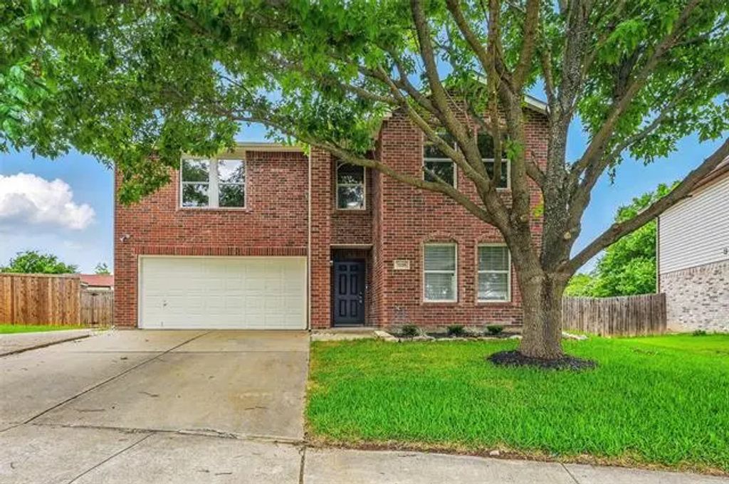 1126 Mazourka Drive, Arlington