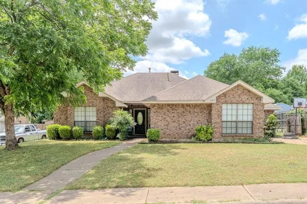 522 E Lanett Drive, DeSoto
