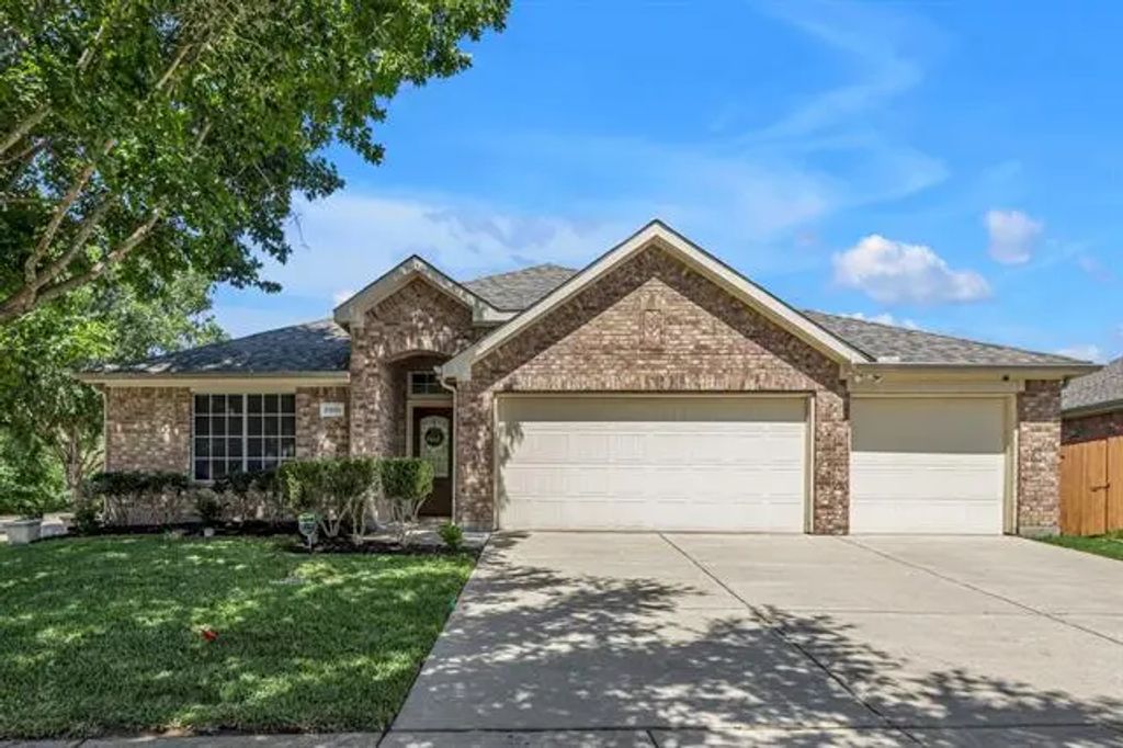 2001 Robincreek Cove, Forney
