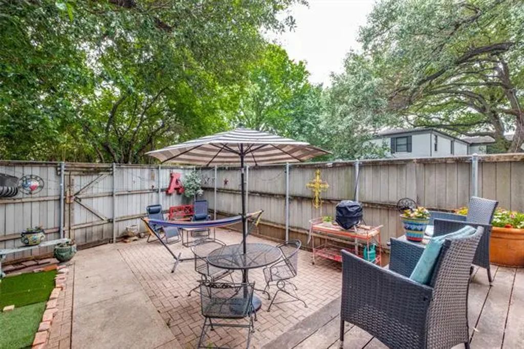4902 N Hall Street, Dallas