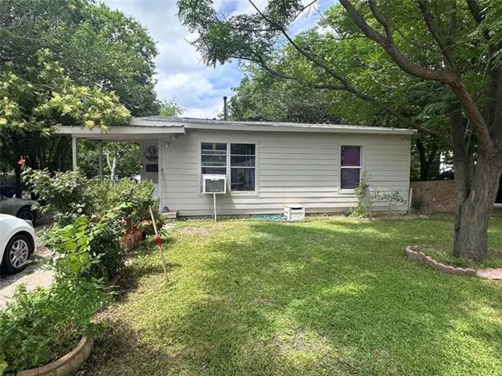 133 E Wanda Drive, Garland