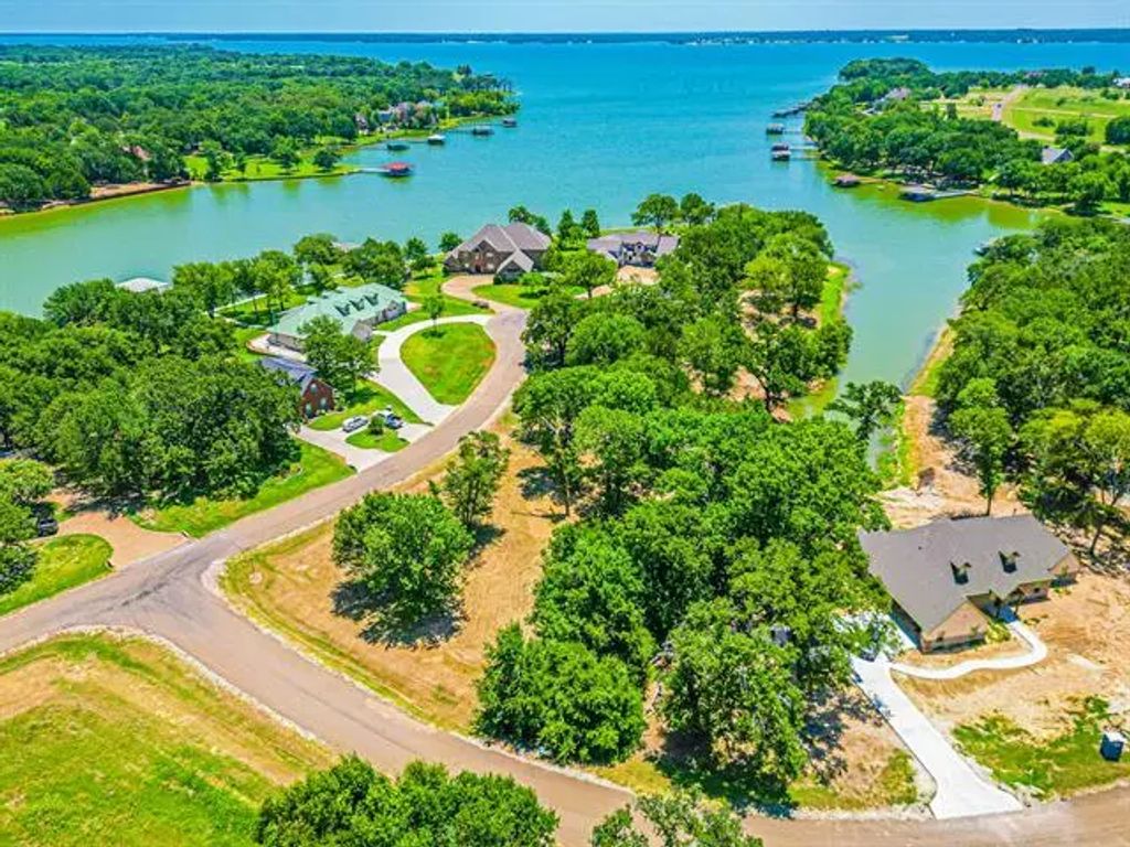 Lot 110 La Bota, Corsicana