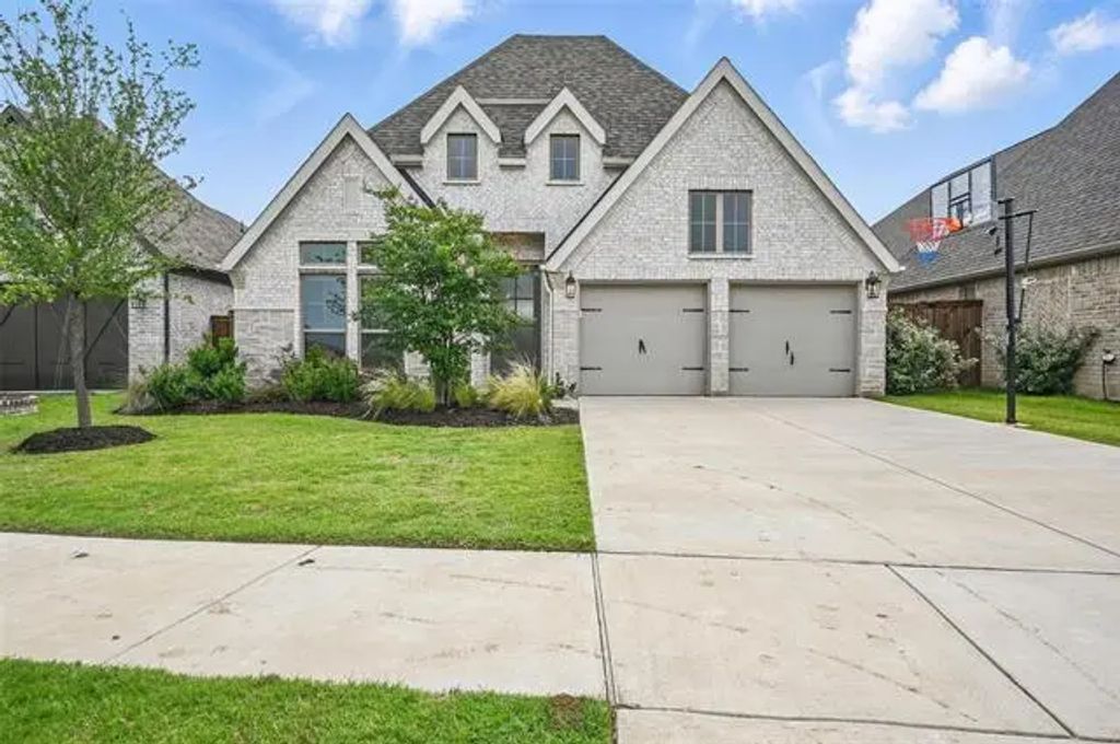 1419 Misty Pasture Way, Mansfield