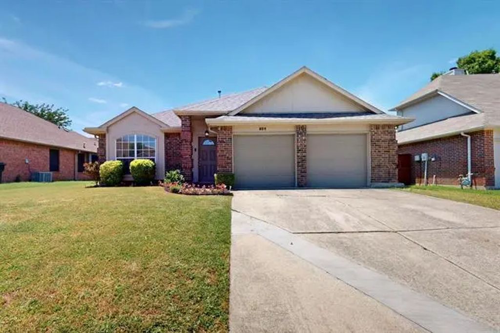 824 Ingleside Drive, Plano