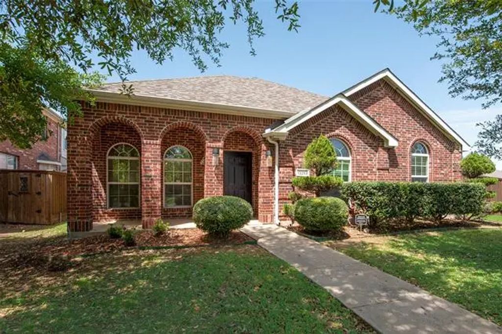 13293 Grayhawk Boulevard, Frisco