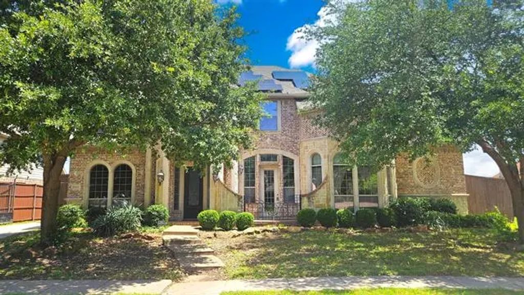 6944 Bridgemarker Drive, Grand Prairie