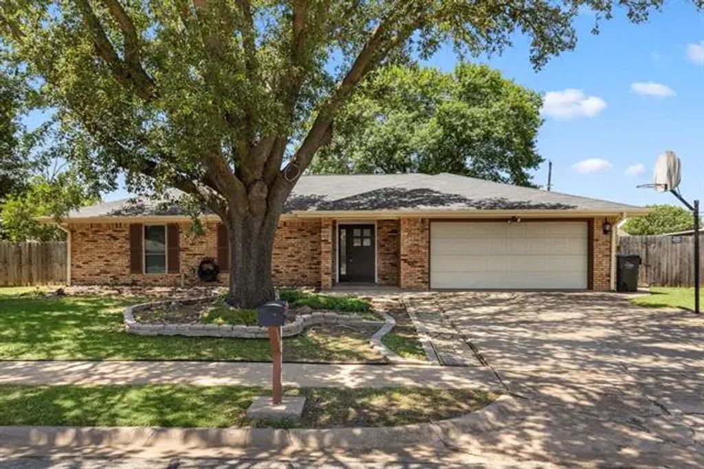 4814 Rhea Road, Wichita Falls