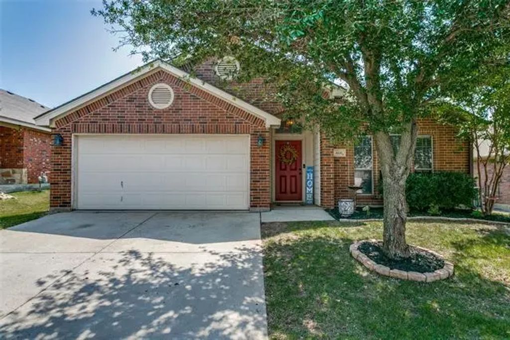 6132 Tilapia Drive, Fort Worth