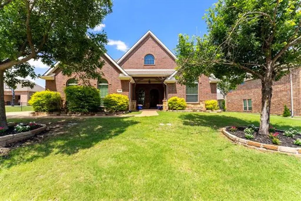 608 Amherst Drive, Rockwall