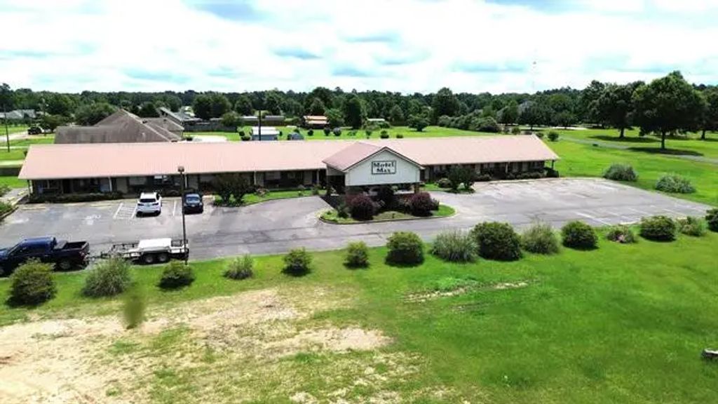 9693 Highway 165, Pollock