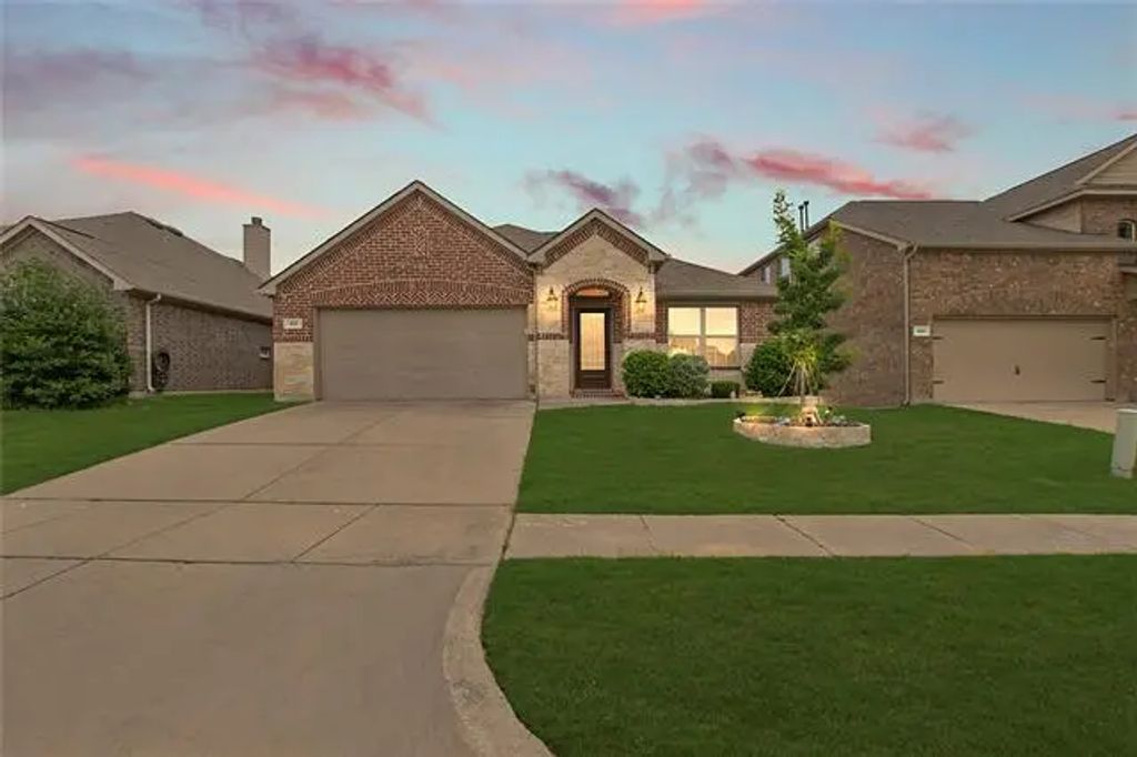 1112 Paluxy Lane, McKinney