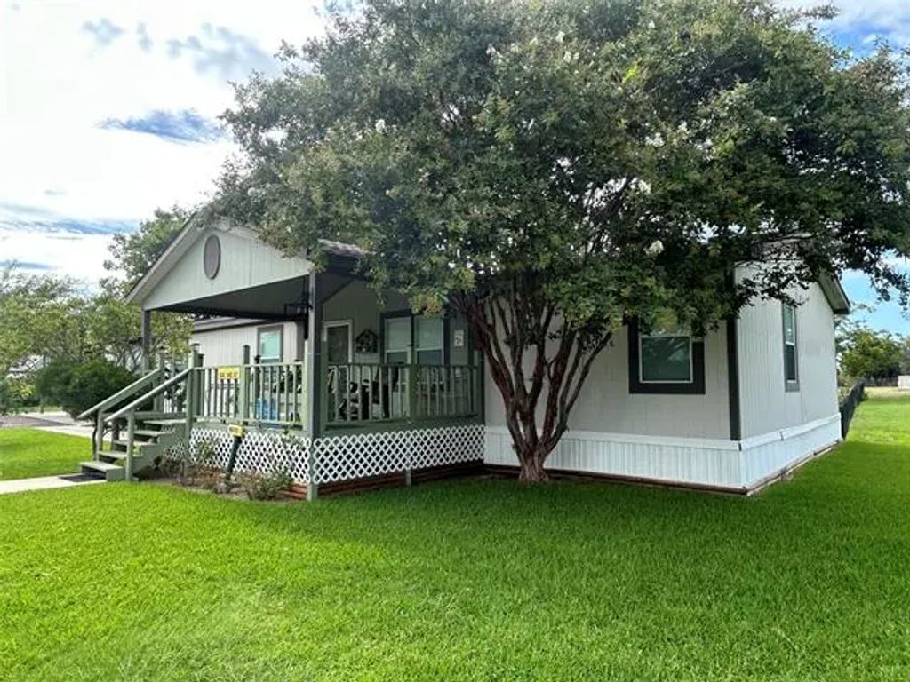 506 W Second Street W, Goldthwaite